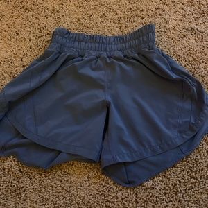 Lululemon 5" shorts